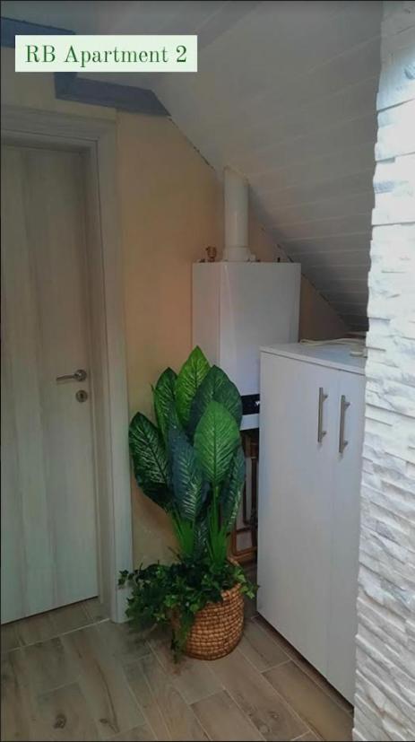 Rb Apartment 1 ปาลิช ภายนอก รูปภาพ