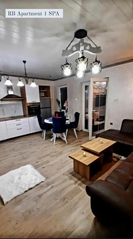 Rb Apartment 1 ปาลิช ภายนอก รูปภาพ