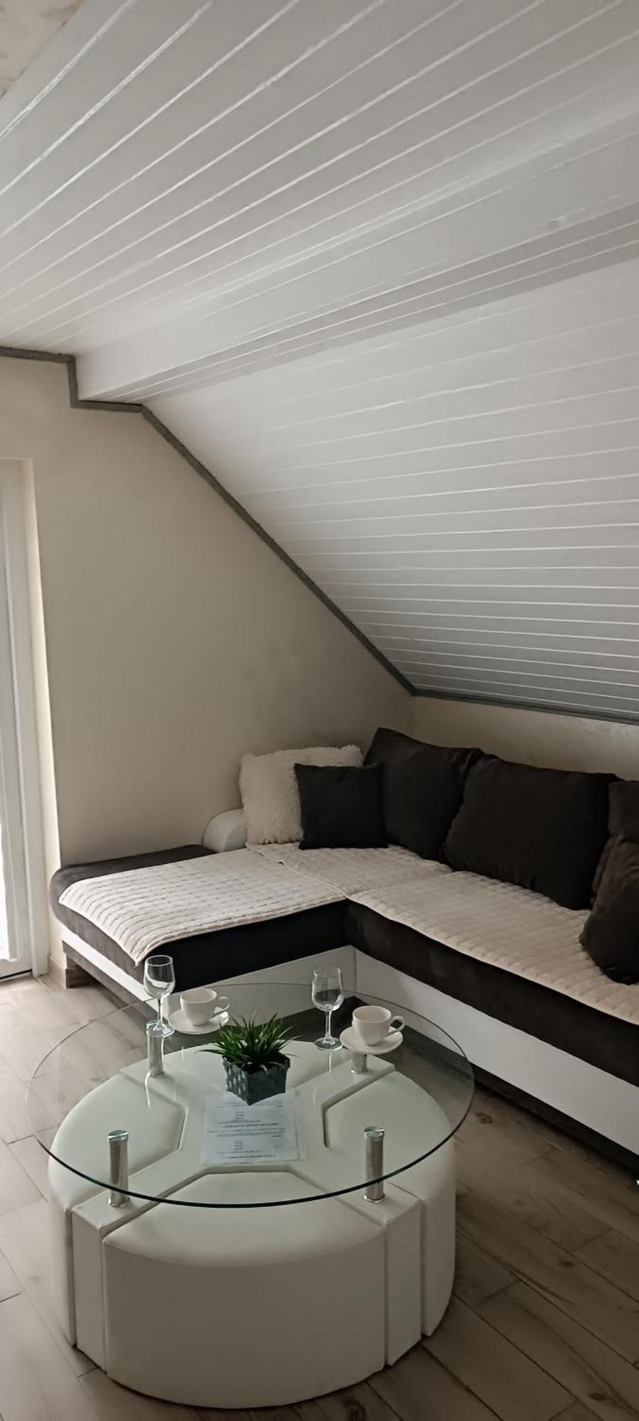 Rb Apartment 1 ปาลิช ภายนอก รูปภาพ